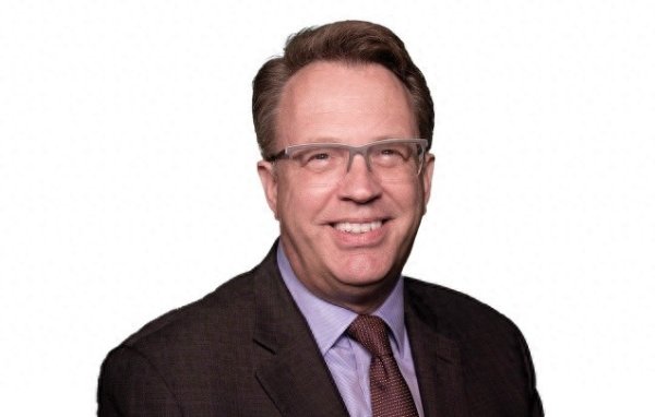 盛金证券 美联储“三把手”呼应鲍威尔鸽派言论，为降息扫除障碍